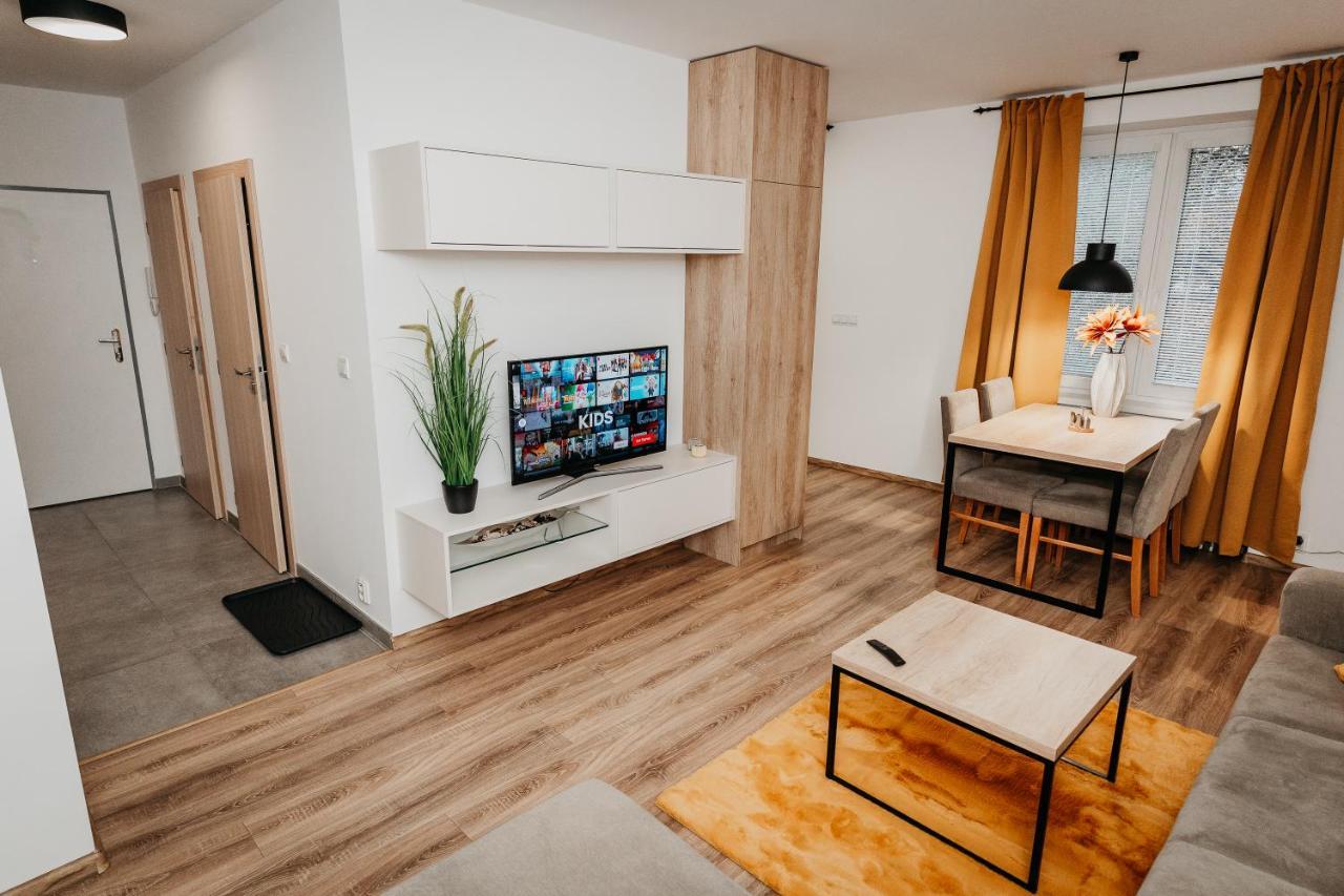 Old Town City Center Apartment 2 - Private Parking Included Kosice Exterior photo