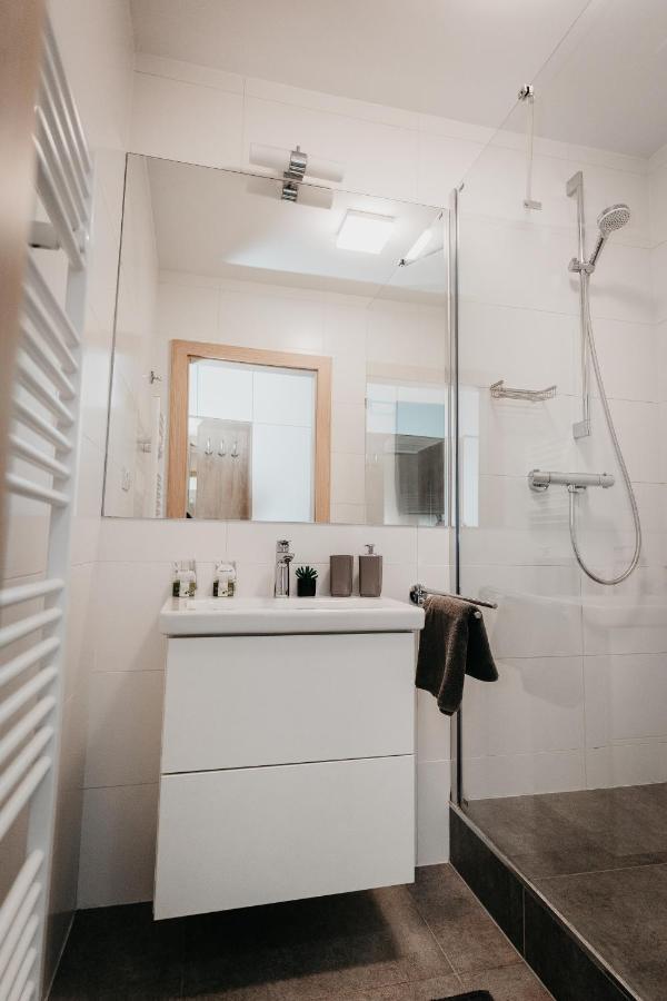 Old Town City Center Apartment 2 - Private Parking Included Kosice Exterior photo