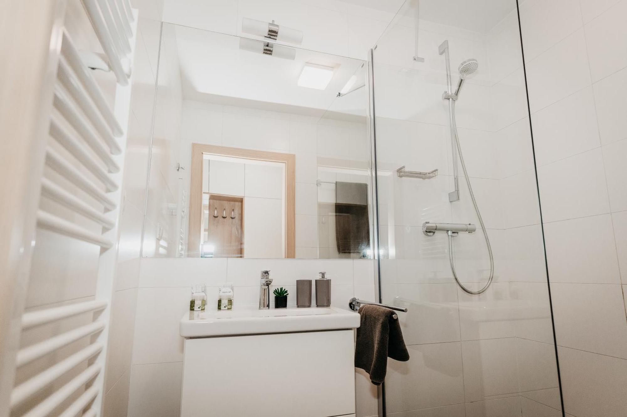 Old Town City Center Apartment 2 - Private Parking Included Kosice Exterior photo